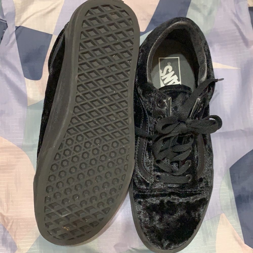 Vans Velvet Suede Material Sneakers. Size 7.5 - Picture 5 of 5